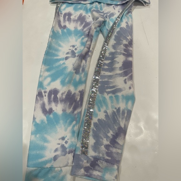 Girls Set sequin pants and sweater, Size 8 - Picture 3 of 4